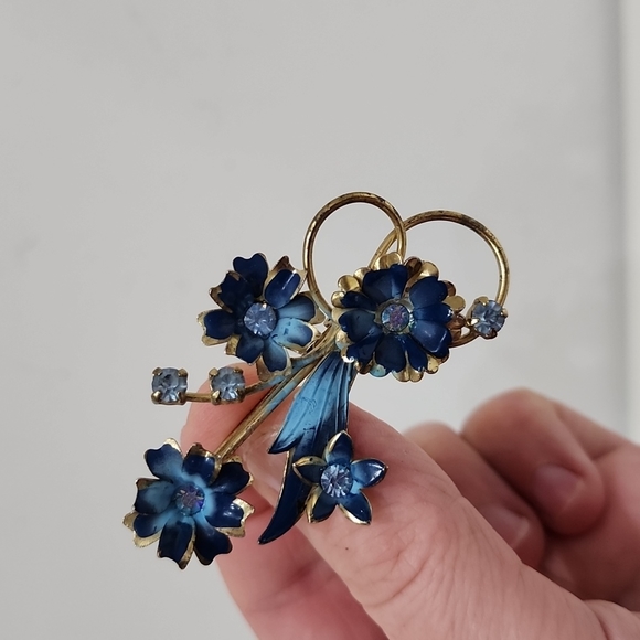 Vintage enzian flower brooch handmade in Austria - Picture 5 of 13